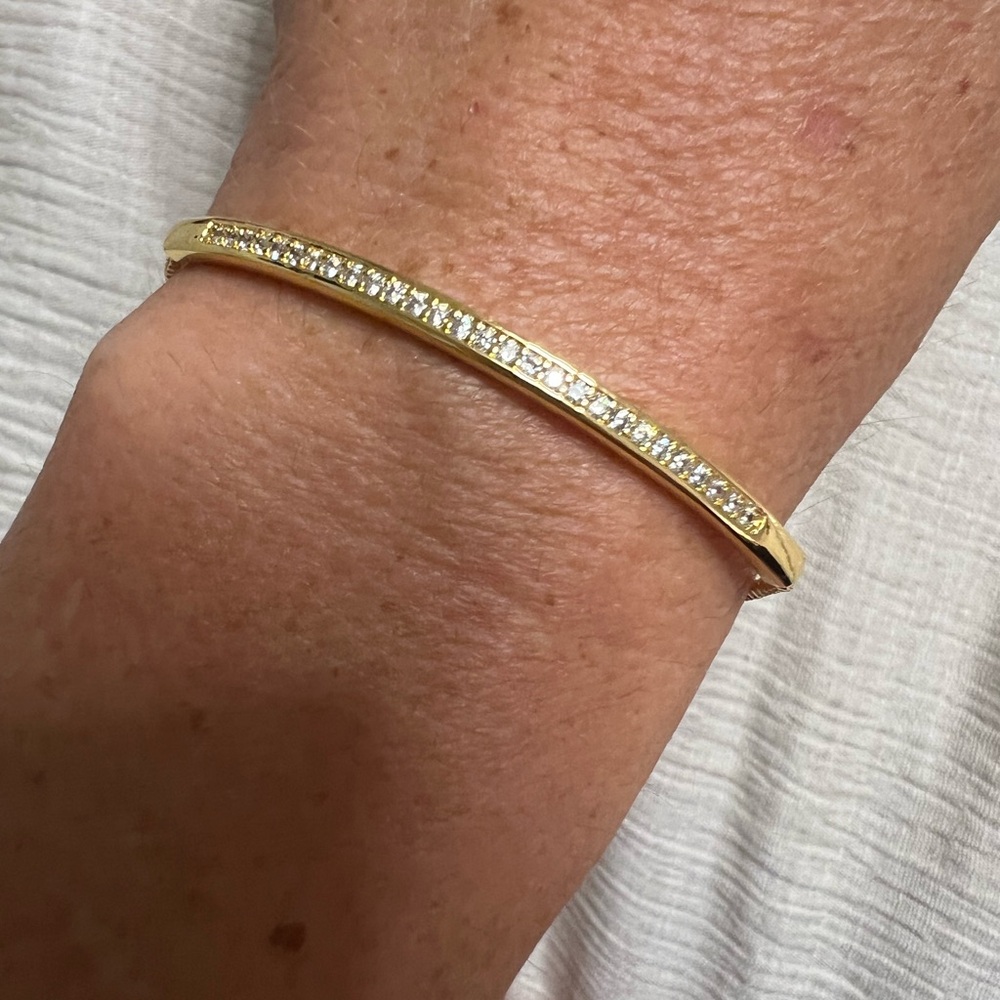 Costume yellow gold bracelet